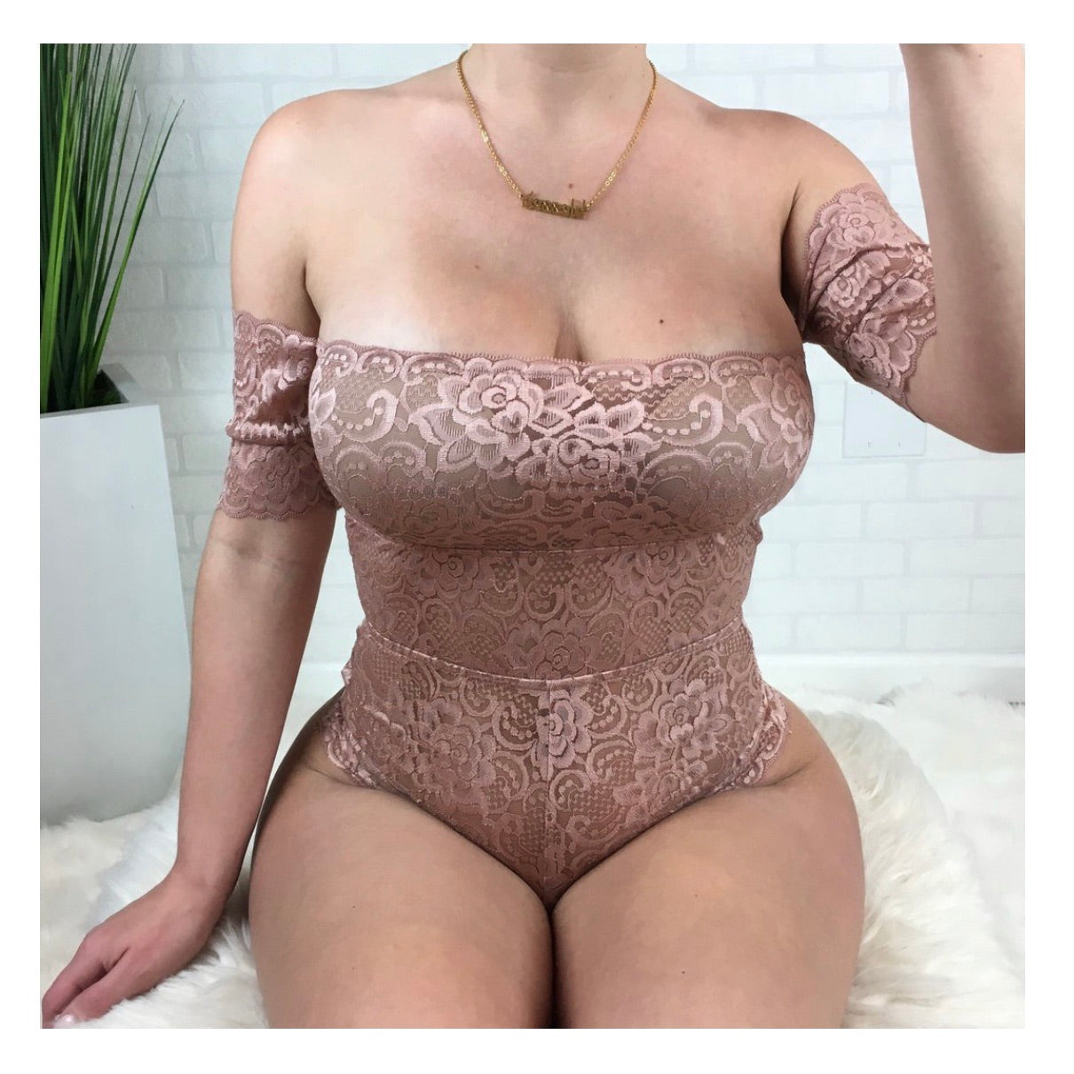 Gisele Lace Bodysuit - Mauve